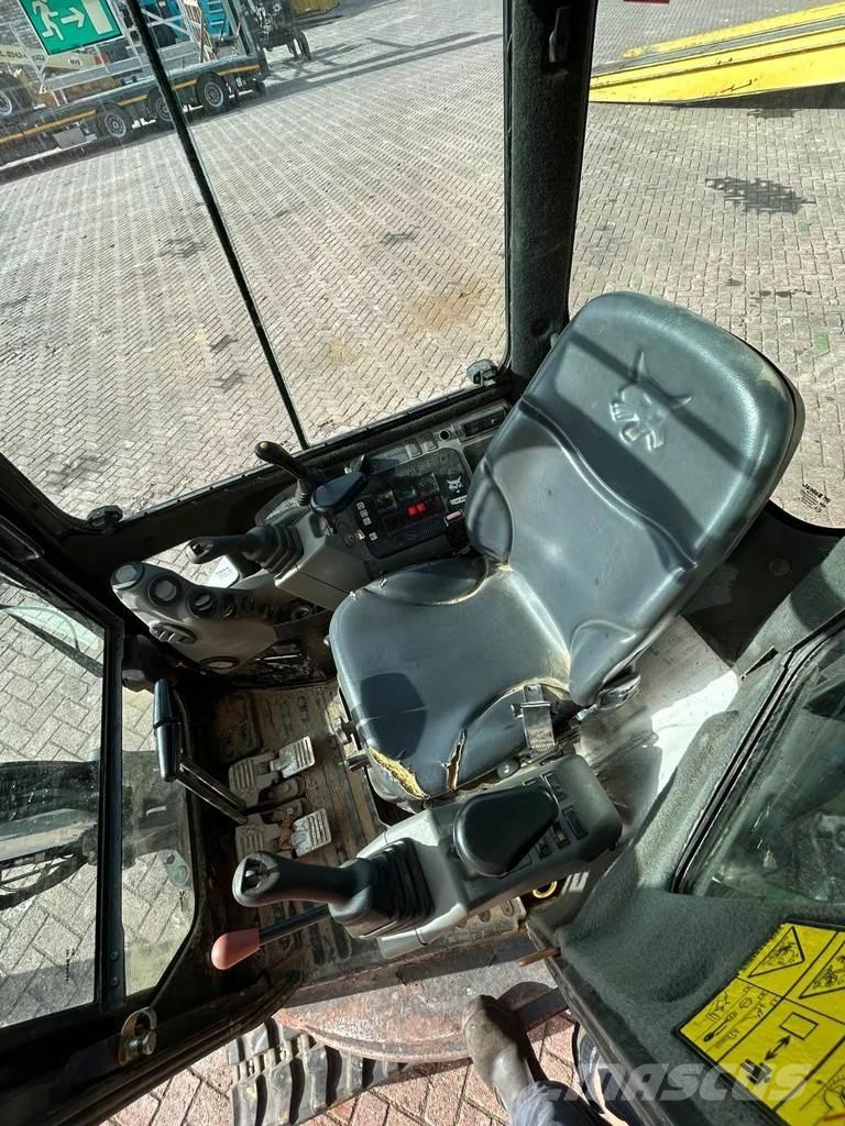 Bobcat E26 Mini excavators < 7t