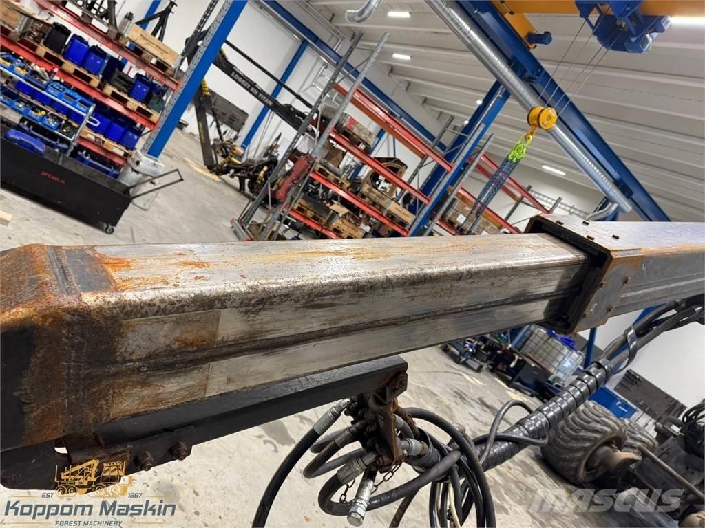 John Deere CH710 Harvester cranes