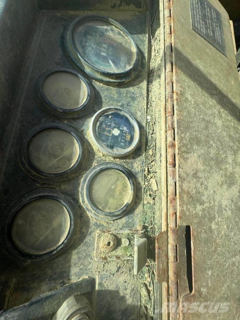 CAT 426 TLB's