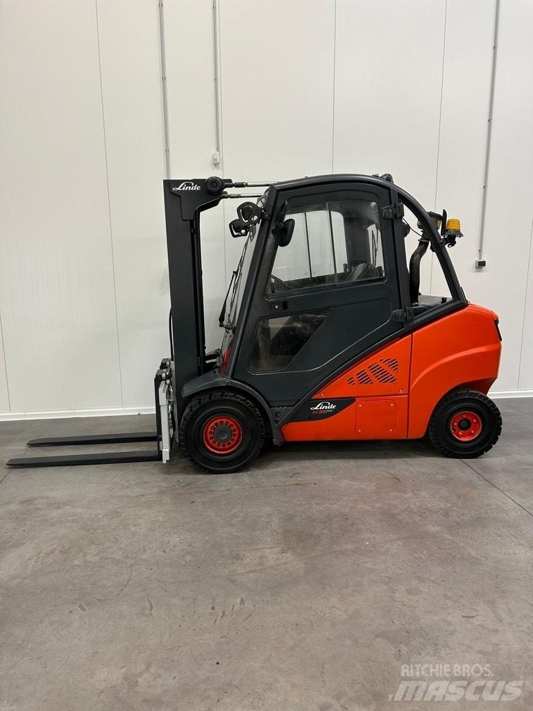 Linde H35D-02 EVO Diesel trucks