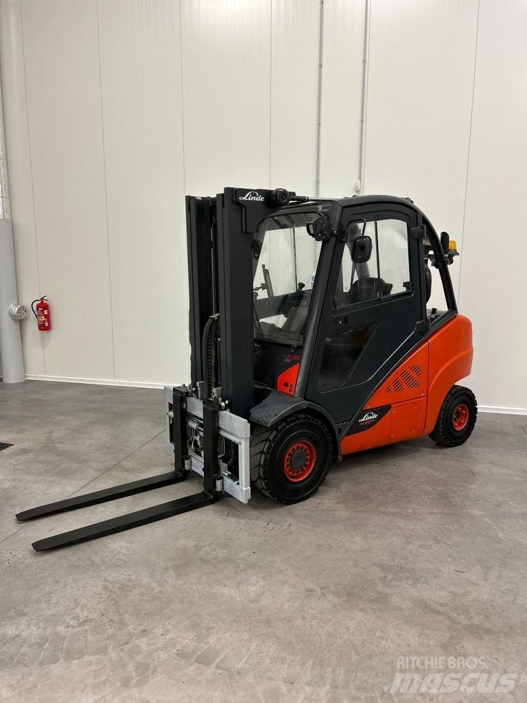 Linde H35D-02 EVO Diesel trucks