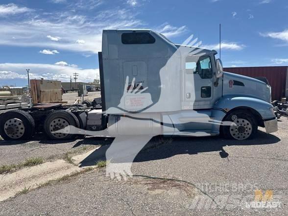 Kenworth T660 Truck Tractor Units