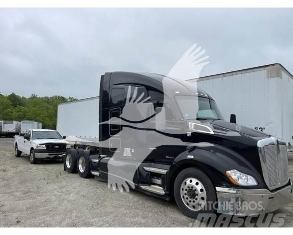 Kenworth T680 Truck Tractor Units