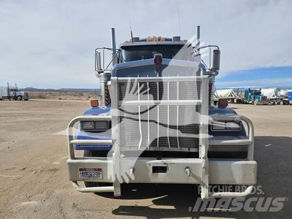 Kenworth W900 Truck Tractor Units