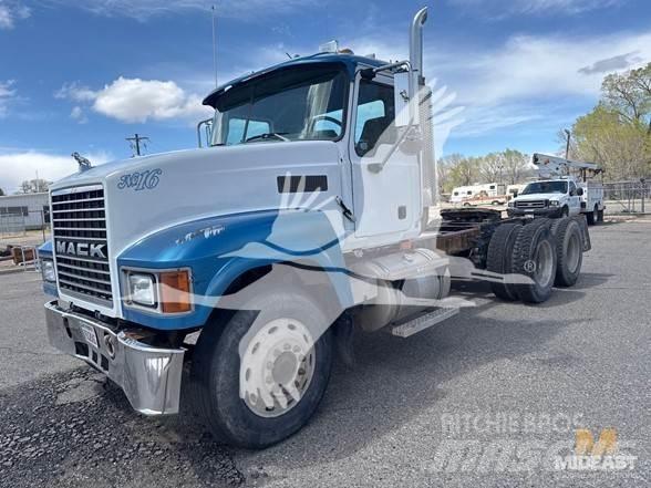 Mack CH613 Truck Tractor Units