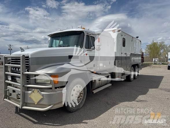Mack CH613 Other