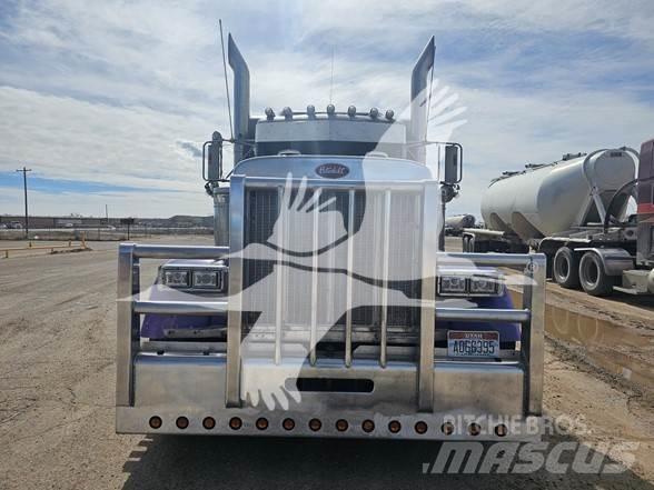 Peterbilt 379 Truck Tractor Units
