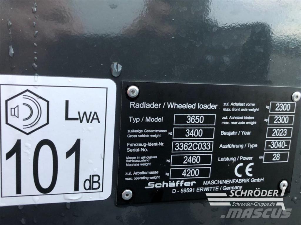 Schäffer 3650 Mini loaders