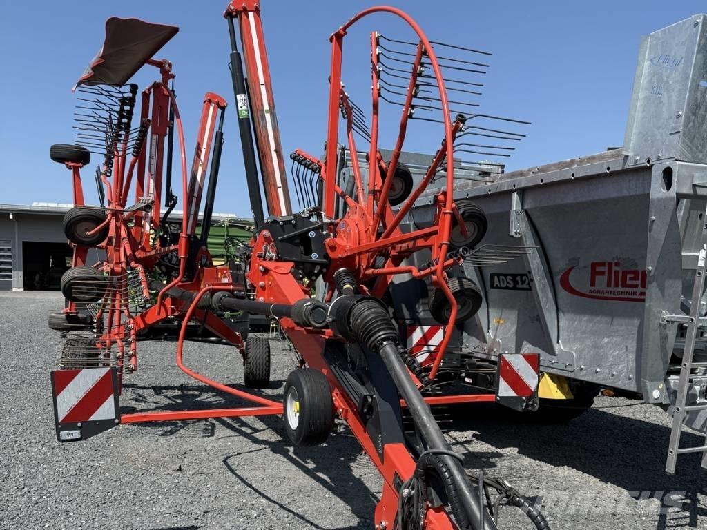 Kuhn GA 8030 Windrowers