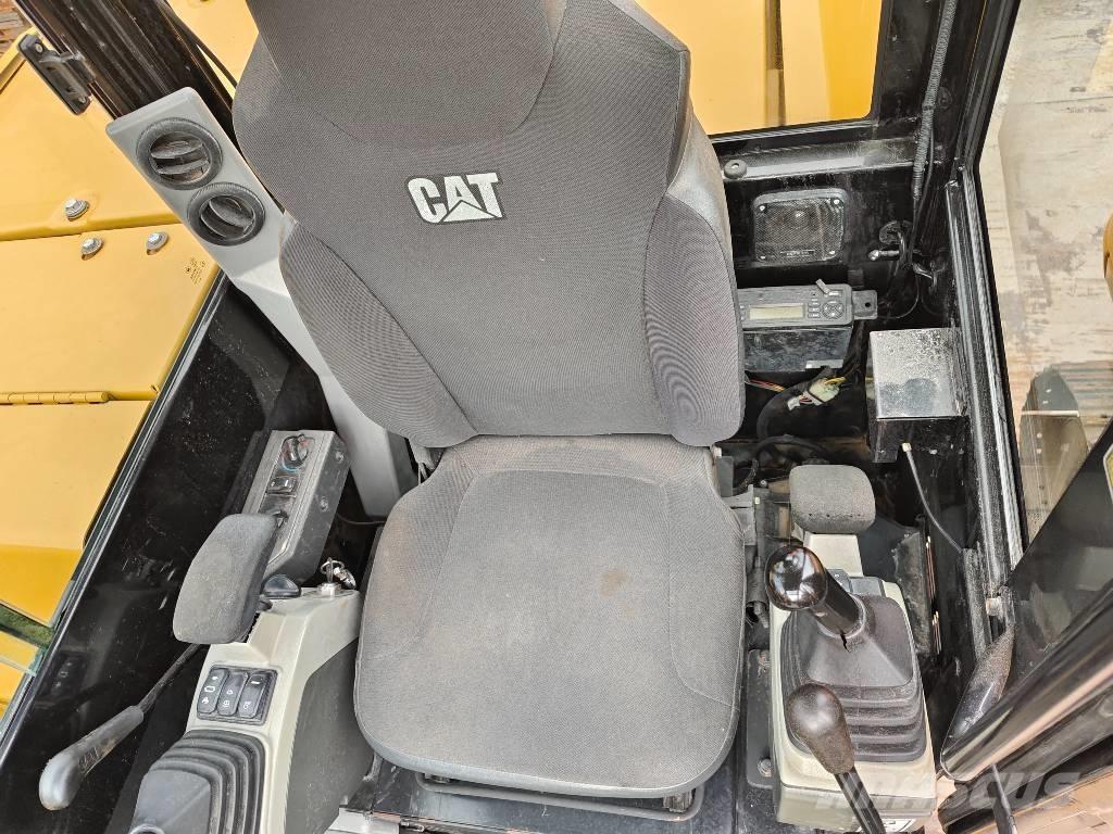 CAT 305.5 E2 Mini excavators < 7t