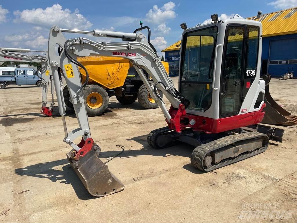 Takeuchi TB225 Mini excavators < 7t