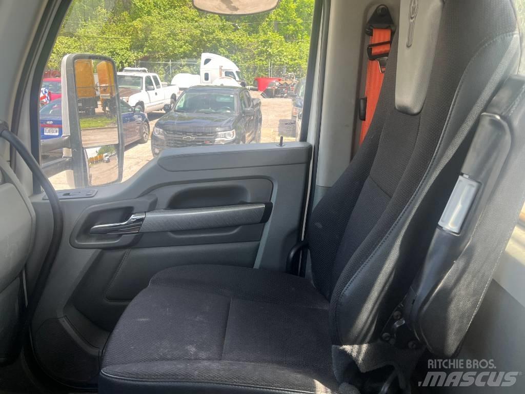Kenworth T 880 Truck Tractor Units