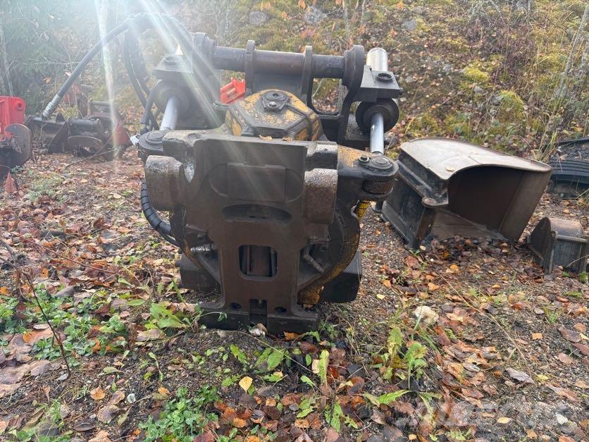 CASE CX210 Crawler excavators