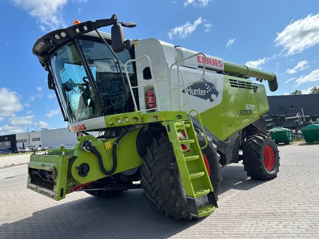 CLAAS Lexion 670 Combine harvesters