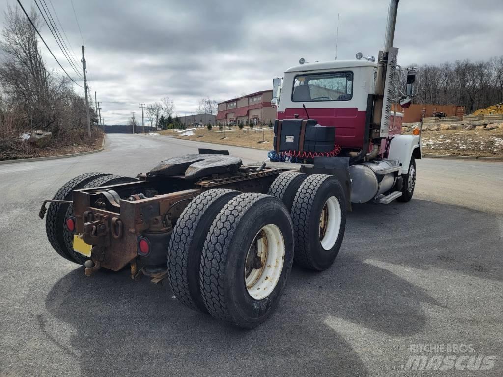 Mack RW613 Truck Tractor Units