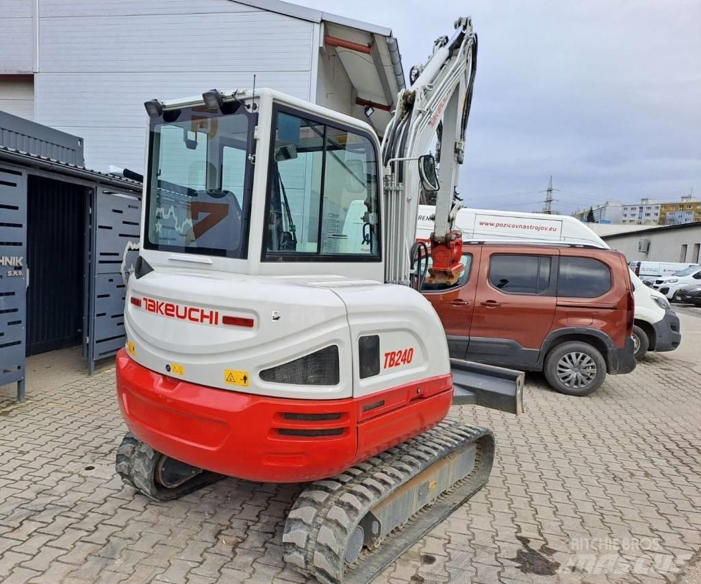 Takeuchi TB 240 Mini excavators < 7t