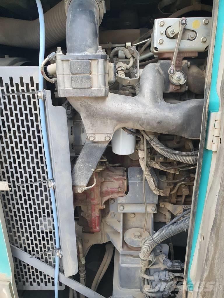 Kobelco BMS1000 Tracked cranes