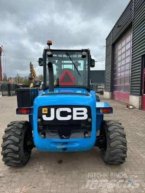 JCB 930-4 Rough terrain truck