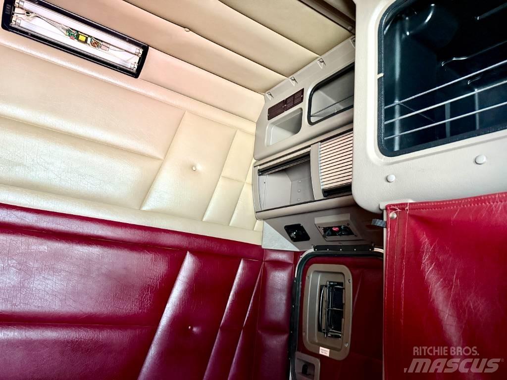 Peterbilt 379 Truck Tractor Units