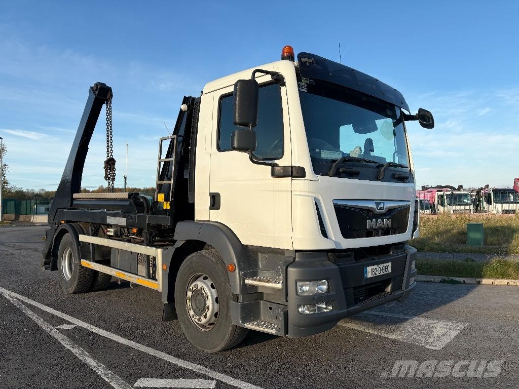 MAN TGM 18.250 Skip loader trucks
