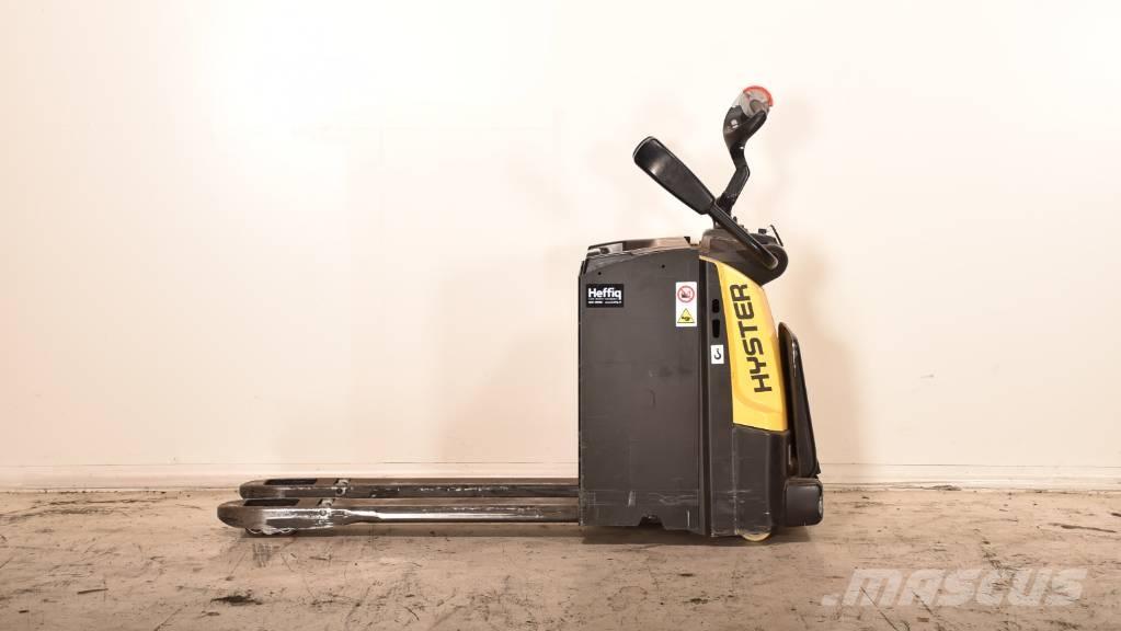 Hyster P3.0S Low lifter with platform