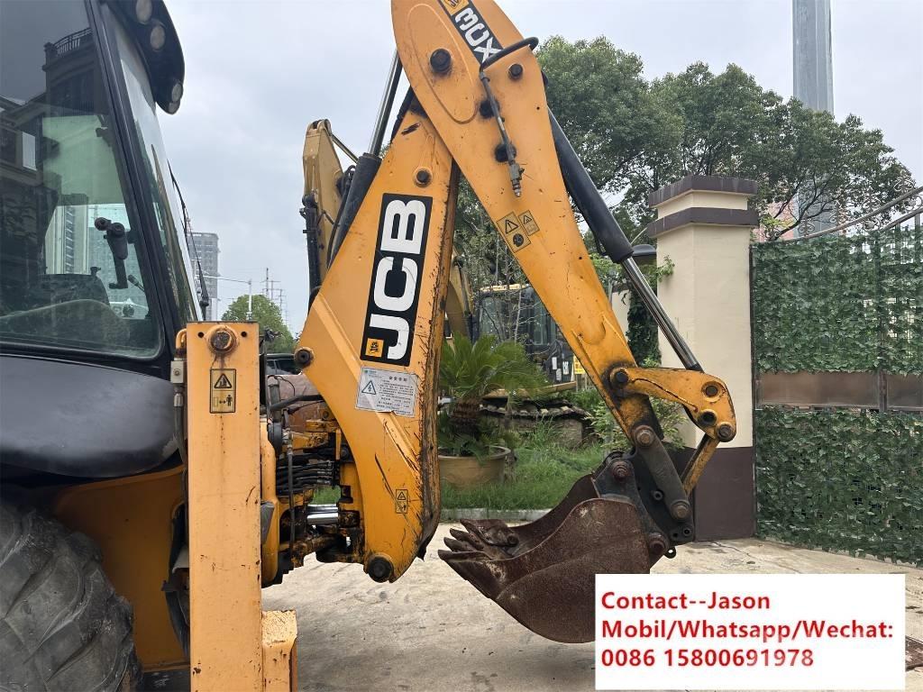 JCB 3 CX 4 T TLB's
