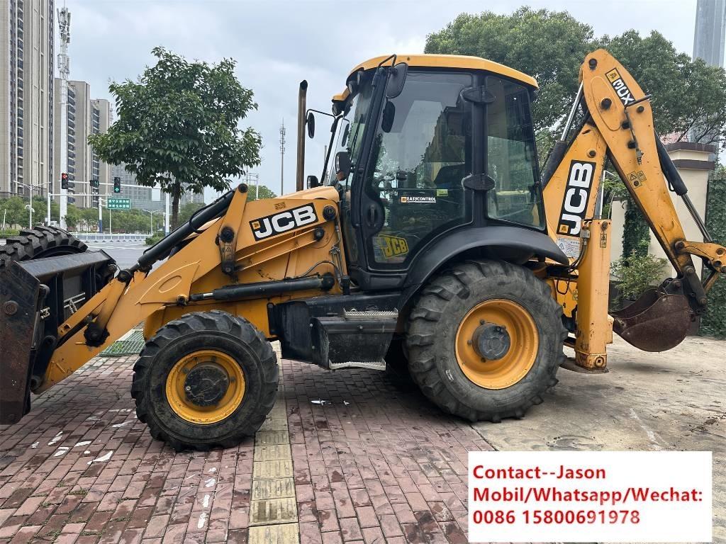 JCB 3 CX 4 T TLB's