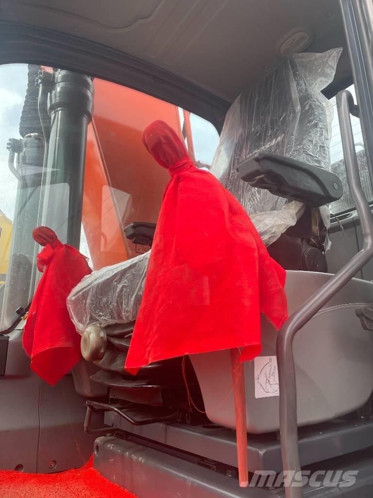 Doosan DX 225 Crawler excavators