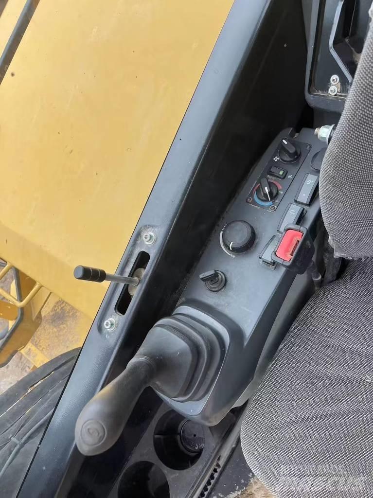 John Deere E60 Mini excavators < 7t