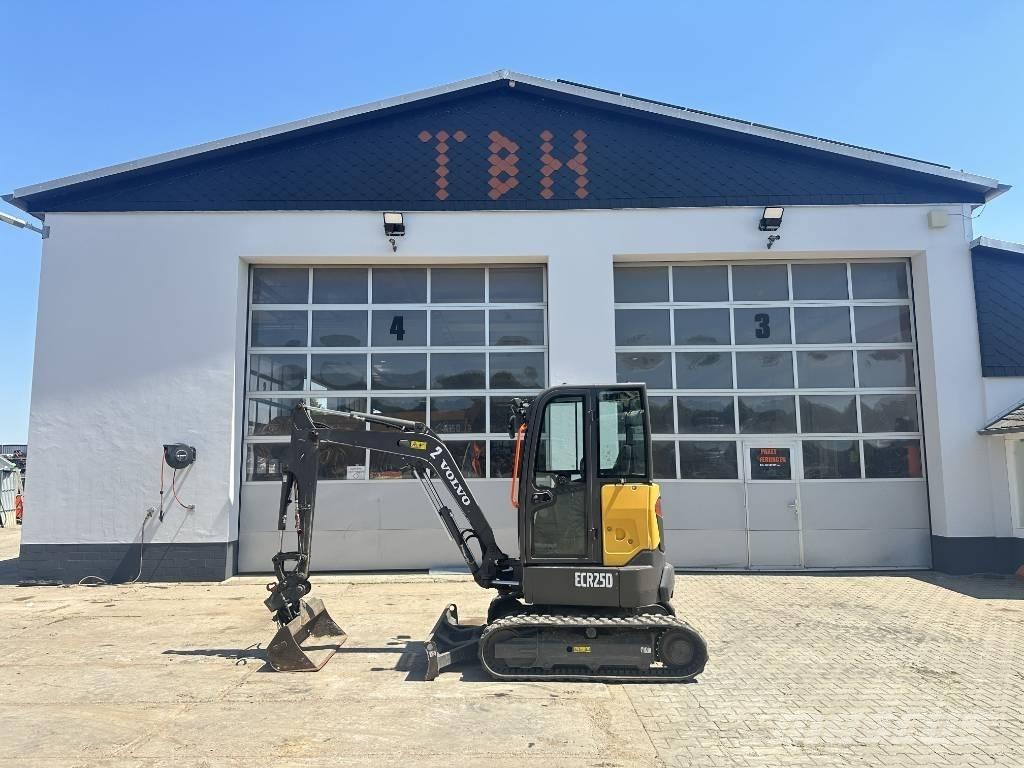 Volvo ECR 25 D Mini excavators < 7t