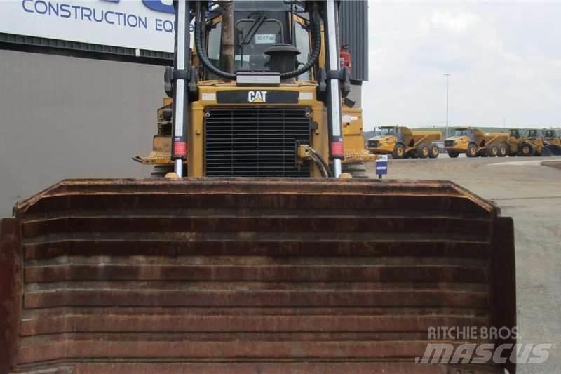 CAT D6R Crawler dozers