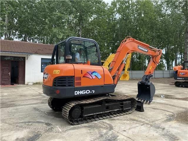 Doosan DH 60-7 Mini excavators < 7t