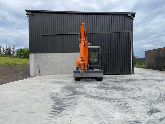Doosan DX 63 Mini excavators < 7t