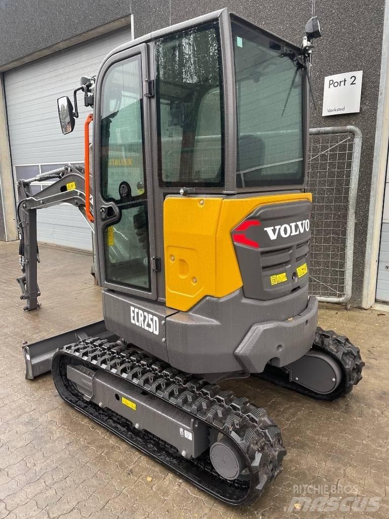 Volvo ECR25D Mini excavators < 7t