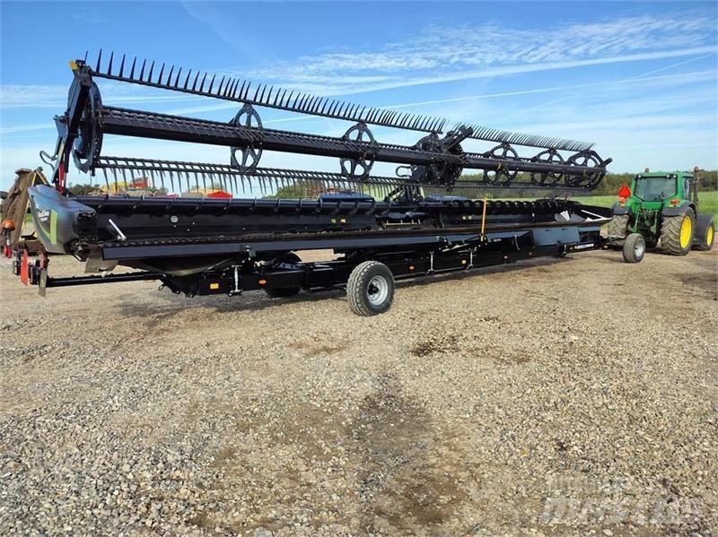 MacDon FD 140 Combine harvester spares & accessories