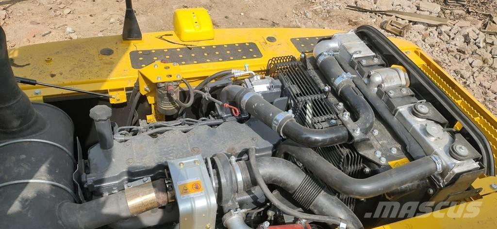 Komatsu PC 200-8 Crawler excavators