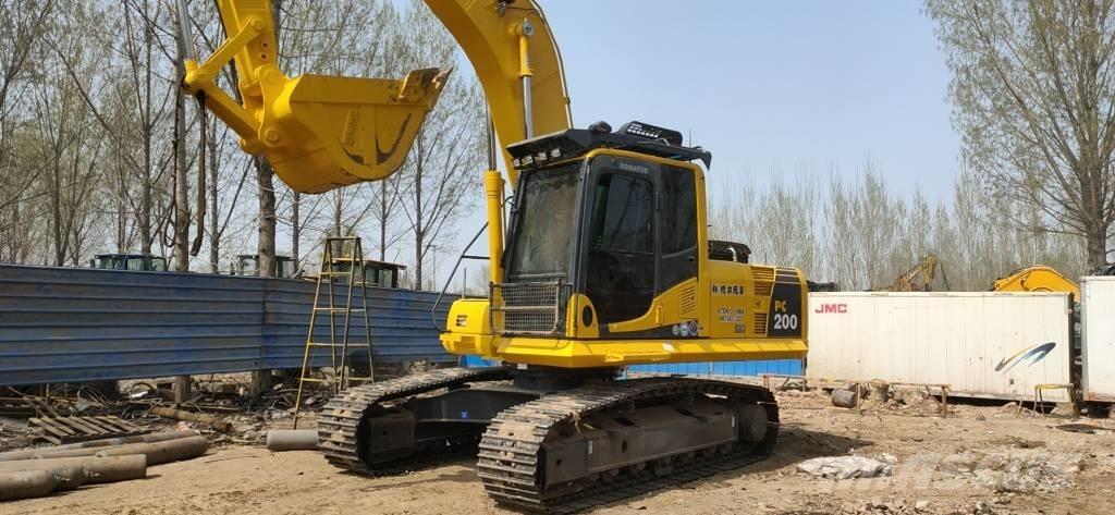 Komatsu PC 200-8 Crawler excavators