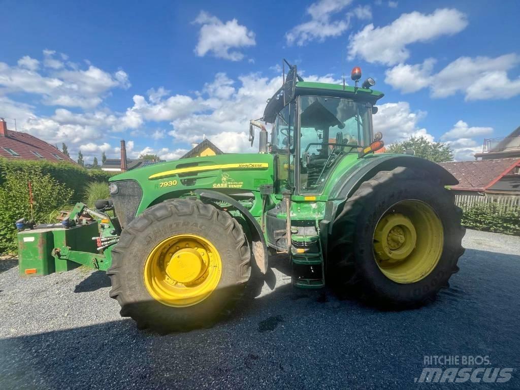 John Deere 7930 Tractors