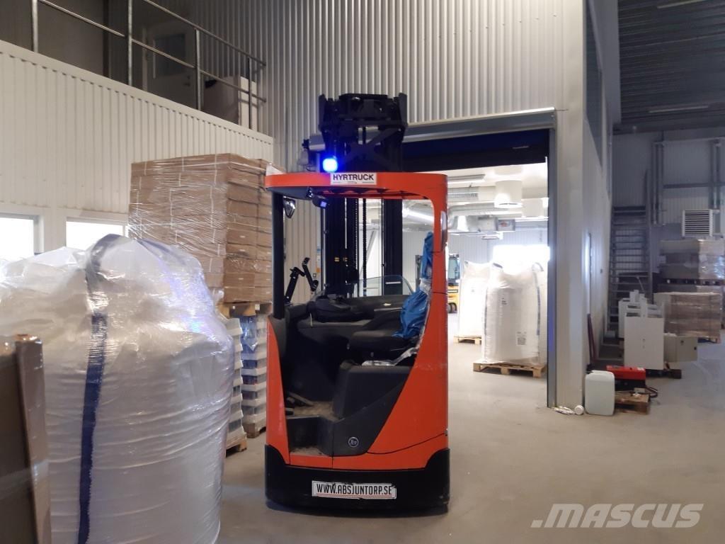 BT RRE200E Reach truck