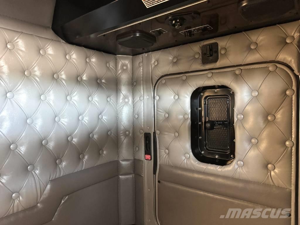 Kenworth T800 Truck Tractor Units