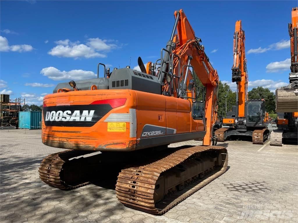 Doosan DX235LC-5 Crawler excavators