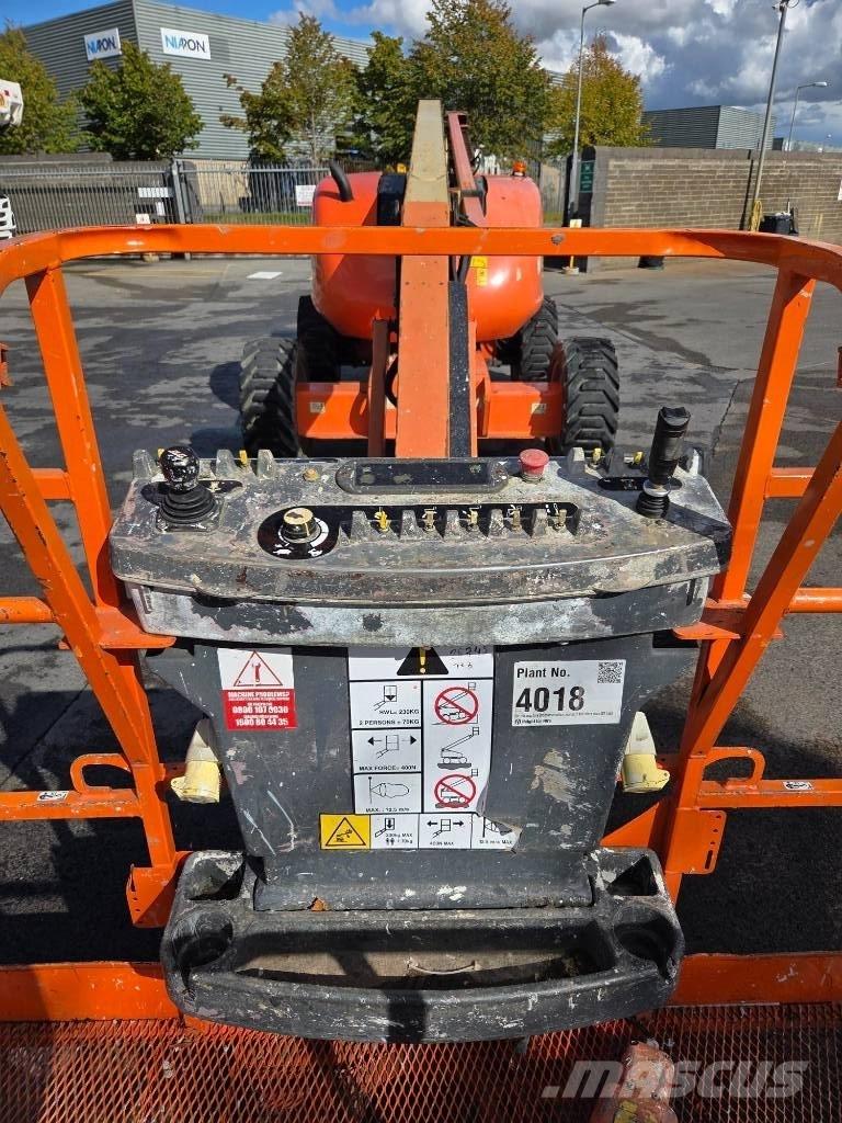 JLG 600 AJ Articulated boom lifts