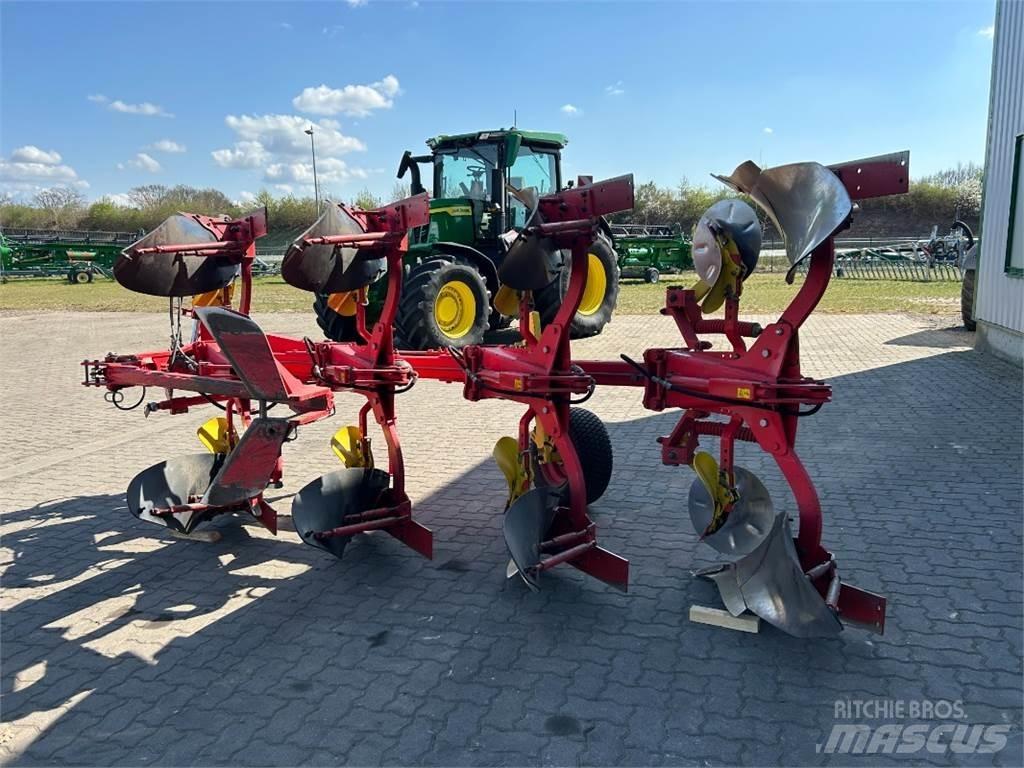 Pöttinger Servo 35 Ploughs