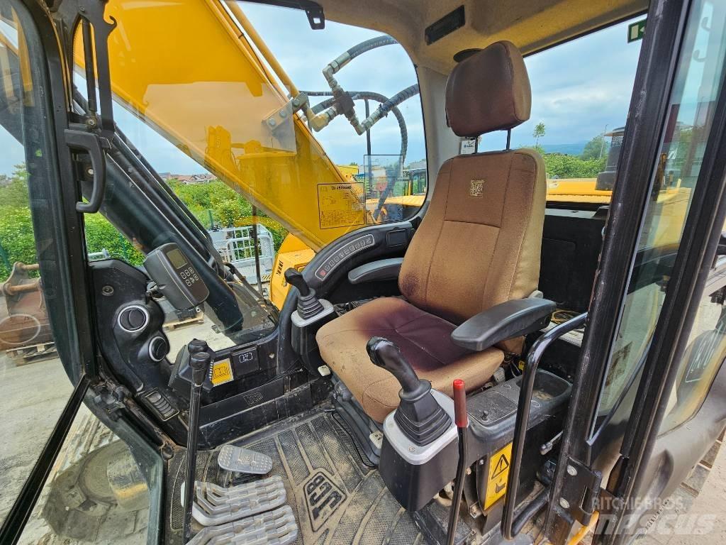 JCB 235 HD Crawler excavators