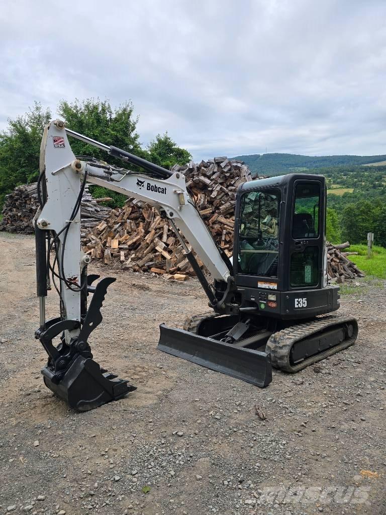 Bobcat E 35 Mini excavators < 7t