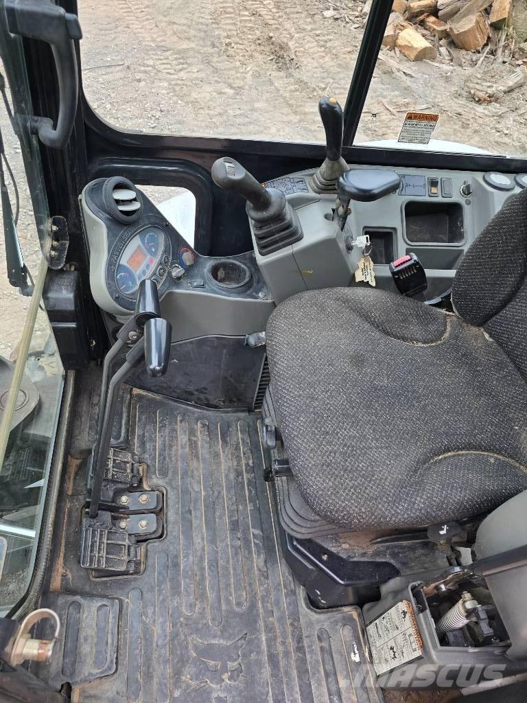Bobcat E 35 Mini excavators < 7t