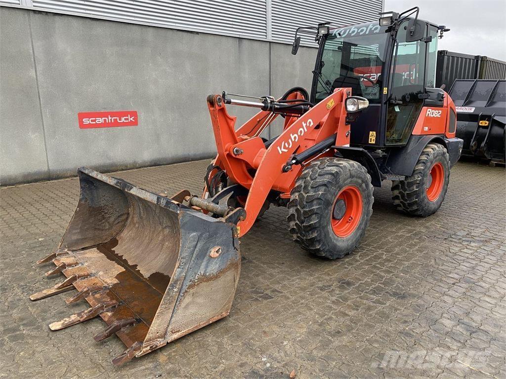 Kubota R082 Multi purpose loaders