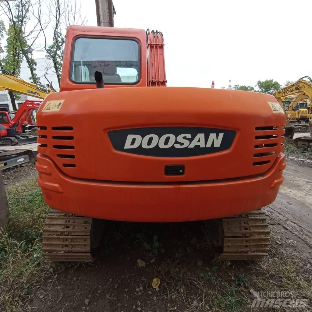 Doosan DH 80 Mini excavators < 7t
