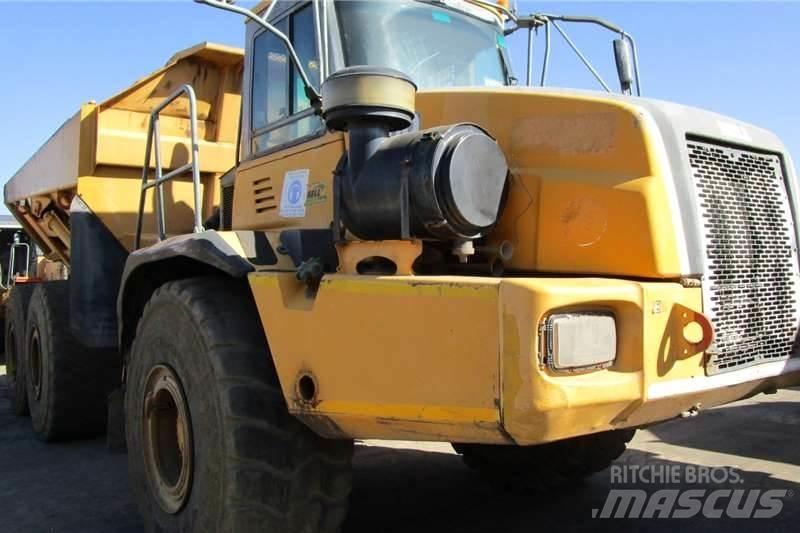Bell B40D Articulated Haulers