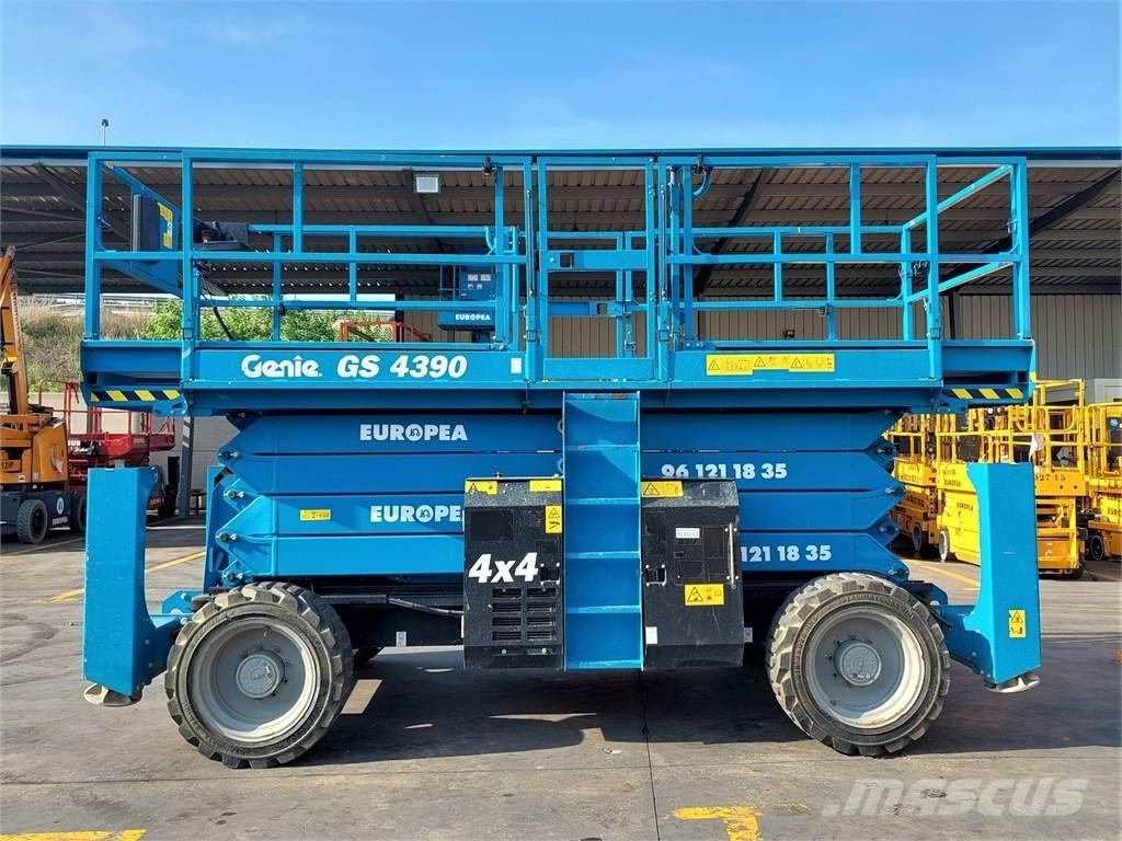 Genie GS4390 Scissor lifts